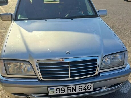 Mercedes C 180