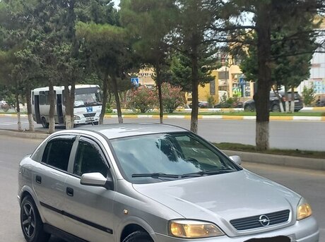 Opel Astra 2000