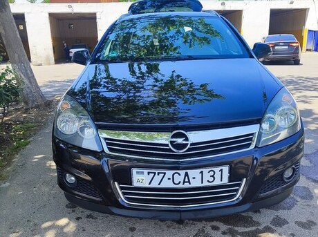 Opel Astra 2010