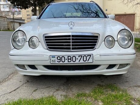 Mercedes E 240 2001