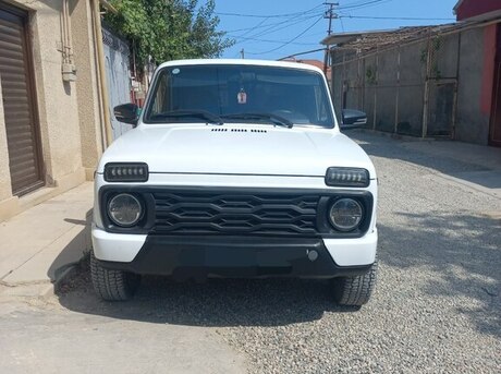 LADA (VAZ) Niva 2013