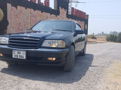 Mercedes C 240