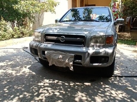 Nissan Pathfinder 2002