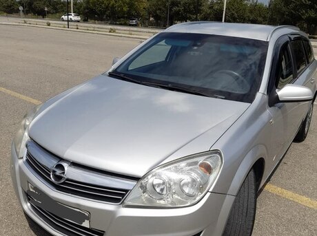 Opel Astra 2007