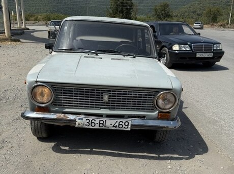 LADA (VAZ) 21011