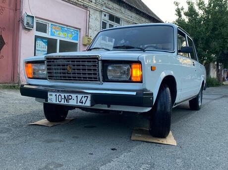 LADA (VAZ) 2107