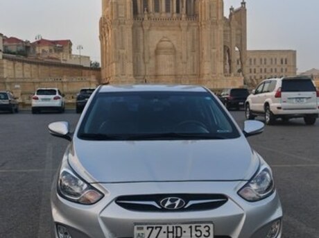 Hyundai Accent 2012