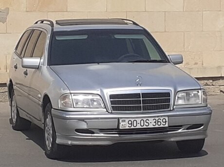 Mercedes C 180