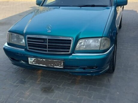 Mercedes C 240