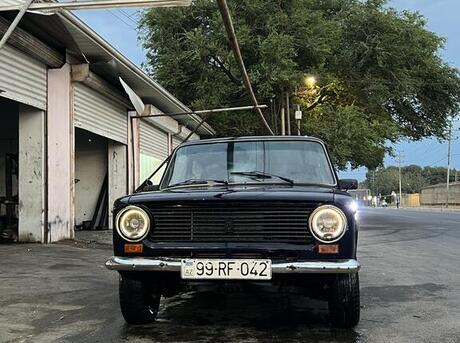 LADA (VAZ) 21011