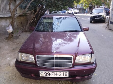 Mercedes C 180