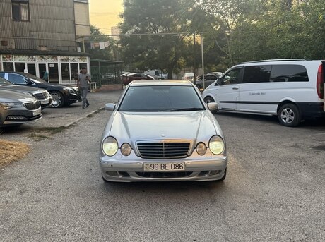 Mercedes E 240 1999