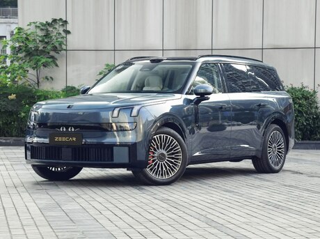 Lynk & Co 900