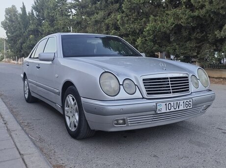 Mercedes E 230 1996
