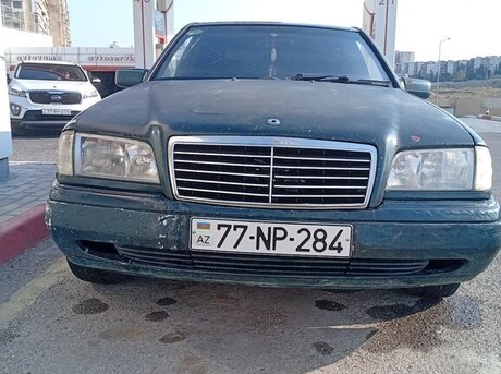 Mercedes C 180