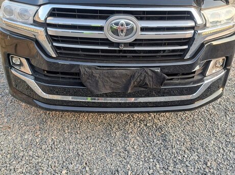 Toyota Land Cruiser 2012