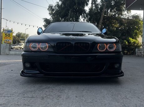 BMW 525