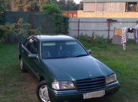 Mercedes C 180