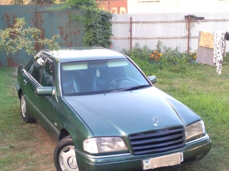 Mercedes C 180