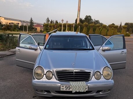 Mercedes E 270 2001