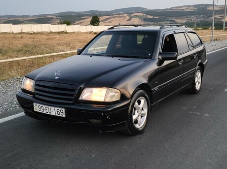 Mercedes C 180