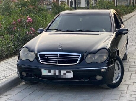 Mercedes C 220