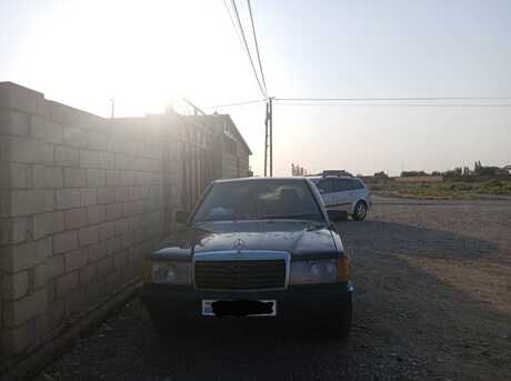 Mercedes 190