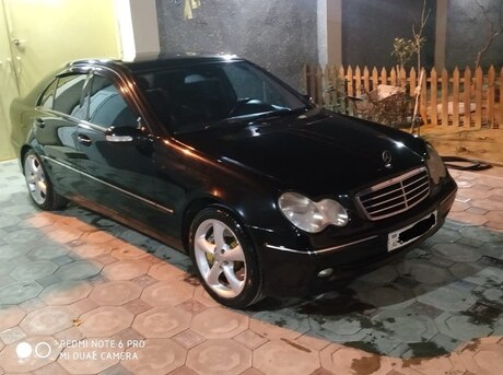 Mercedes C 270