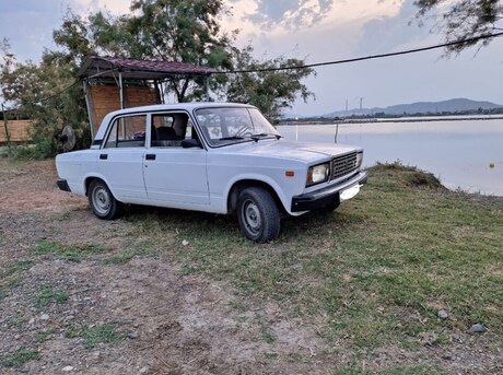 LADA (VAZ) 2107