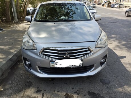 Mitsubishi Attrage 2014