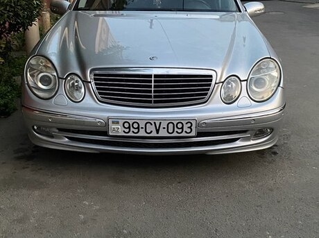 Mercedes E 220 2003