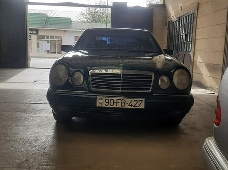 Mercedes E 230 1996