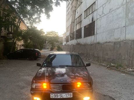 BMW 318 1992