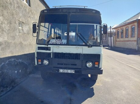 PAZ 32054 2002