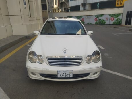 Mercedes  2004