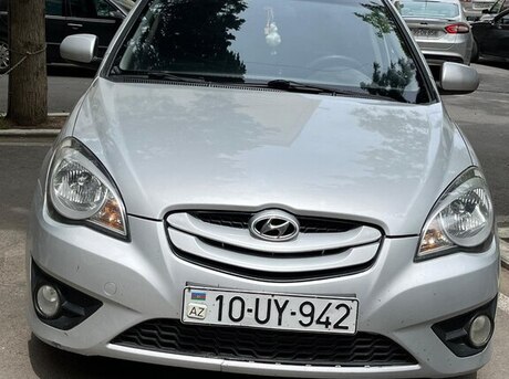 Hyundai Verna 2010