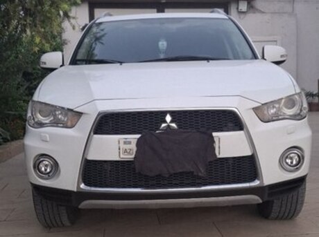 Mitsubishi Outlander 2010