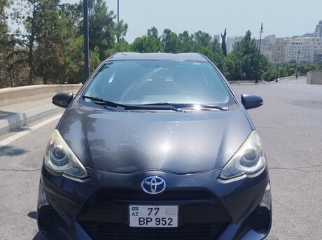 Toyota Prius C 2015