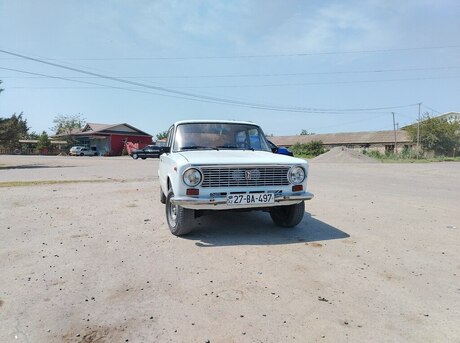LADA (VAZ) 21011