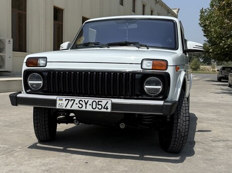 LADA (VAZ) Niva 2015