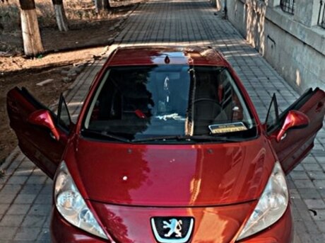 Peugeot  2008