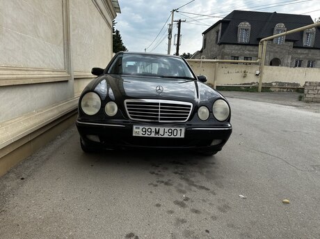 Mercedes E 240 2000