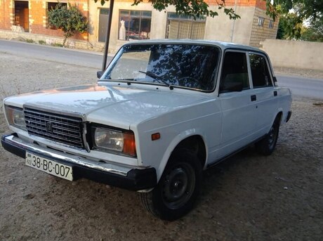LADA (VAZ) 2107