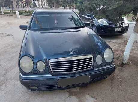 Mercedes E 240 1999