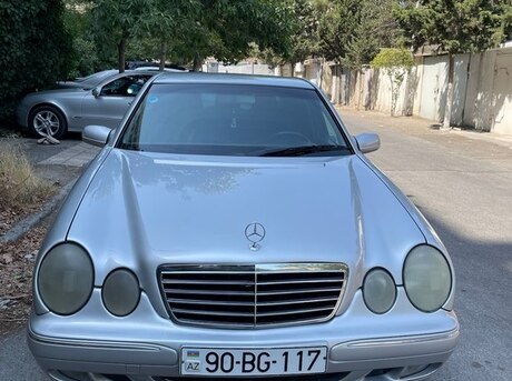 Mercedes E 280