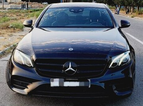 Mercedes E 200 4MATIC 2017