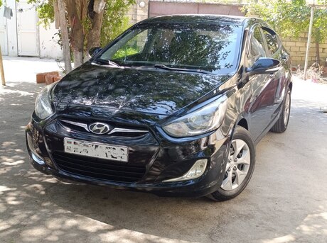Hyundai Accent 2011