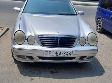 Mercedes E 320
