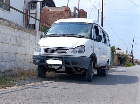 GAZ 2705 2004