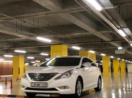 Hyundai Sonata 2012